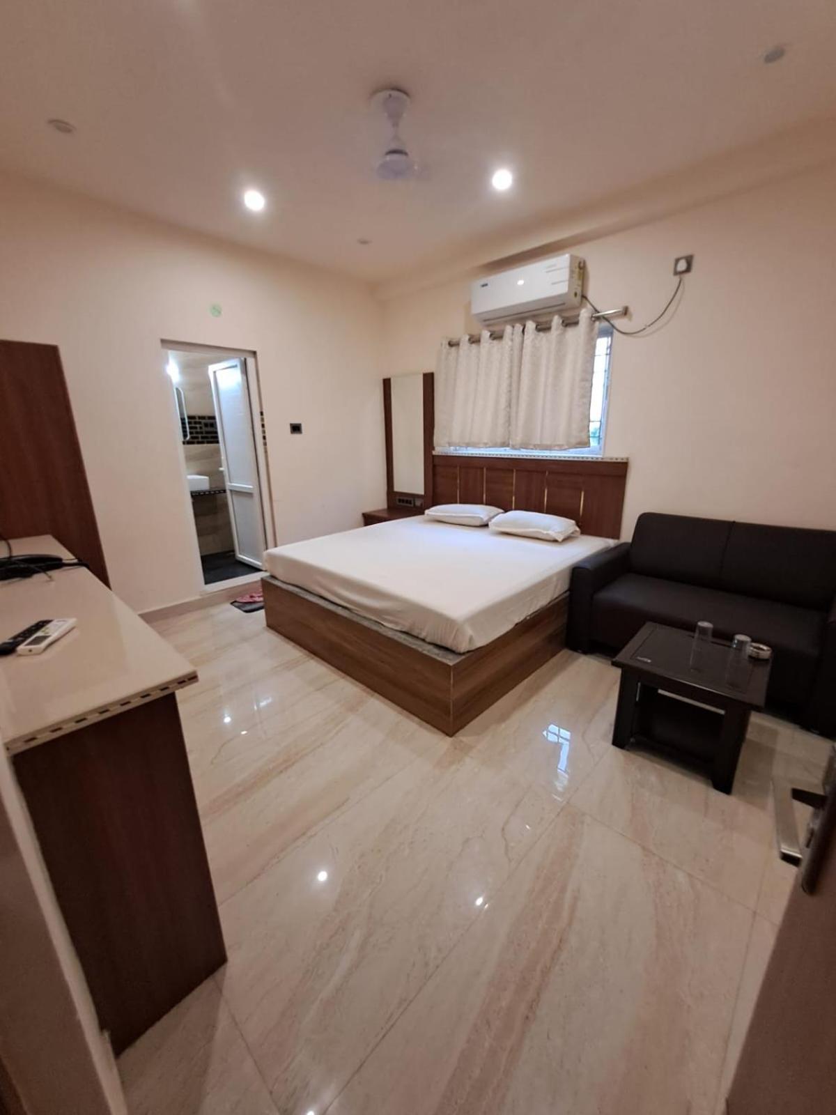 Hotel Vivek ปัฏนา ภายนอก รูปภาพ